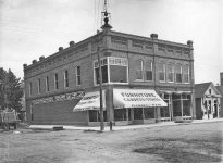 Hansen & Weis Co. Furniture Store